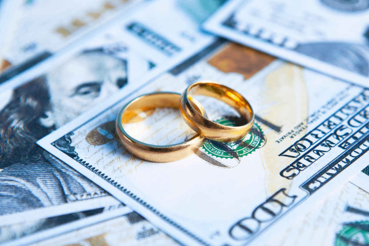 Top Financial Mistakes to Avoid in a Divorce